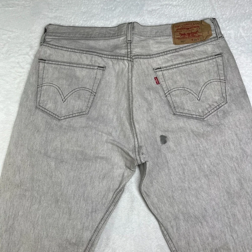 Levi's 501 Jeans Men's Gray Denim Classic Straight Button‎ Fly Flaws - 36X28